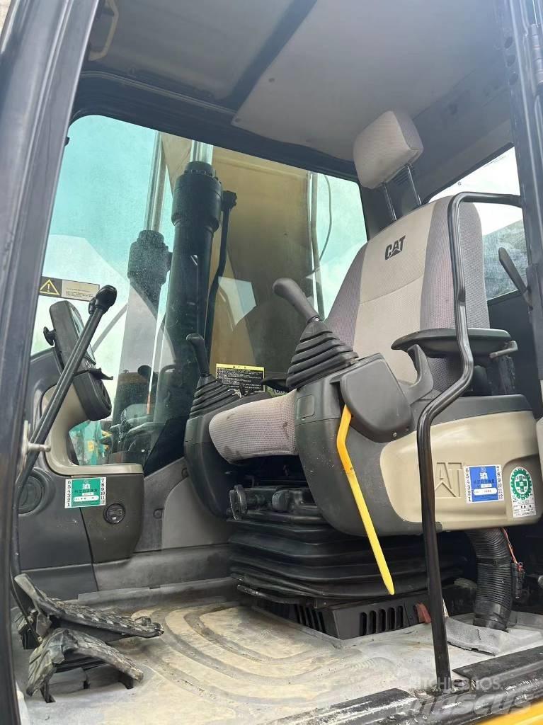 CAT CAT323D Koparki gąsienicowe