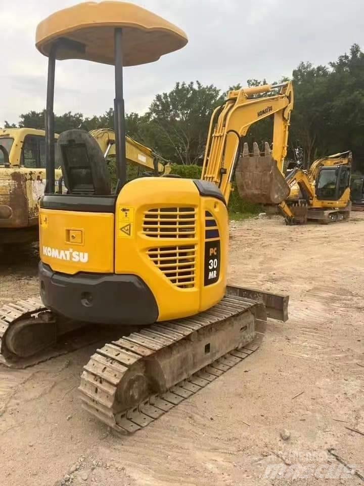 Komatsu PC 30 Koparki gąsienicowe