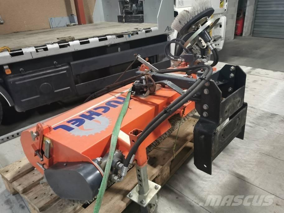 Tuchel Simplex 135HD Zamiatarki - Zgarniarki - Odśnieżarki