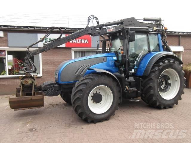 Valtra T202D Ciągniki rolnicze