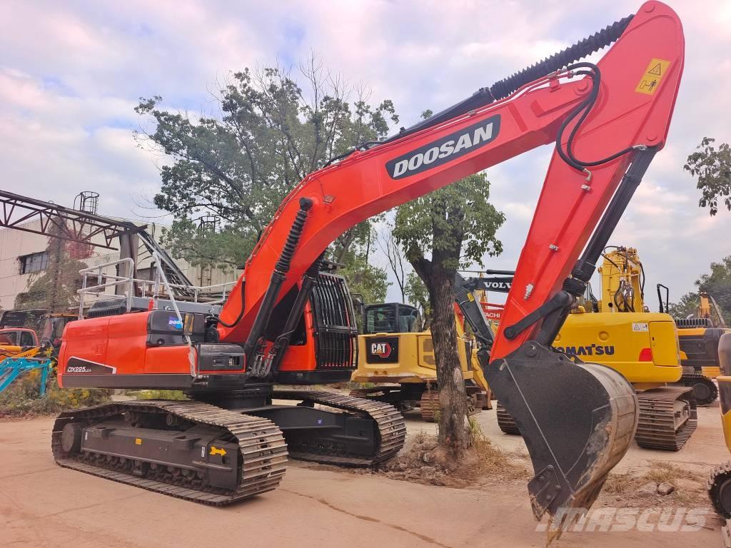 Doosan DX225LC Koparki gąsienicowe