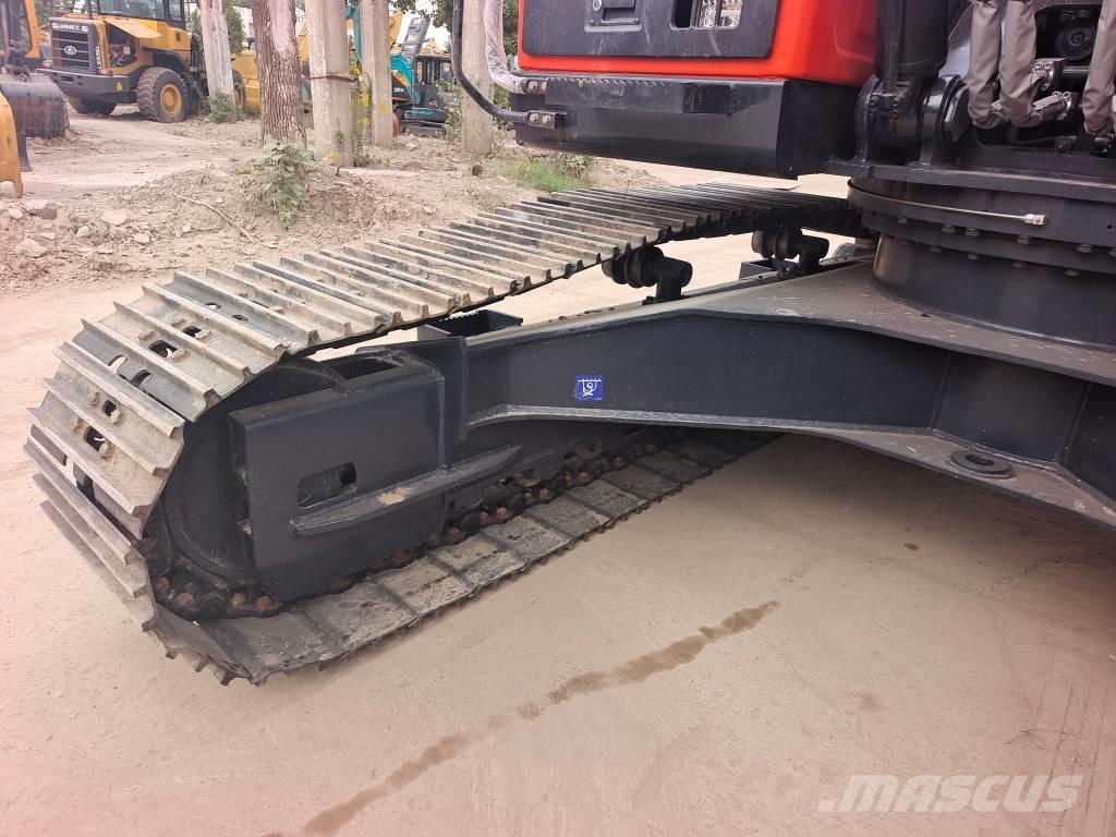 Doosan DX225LC Koparki gąsienicowe