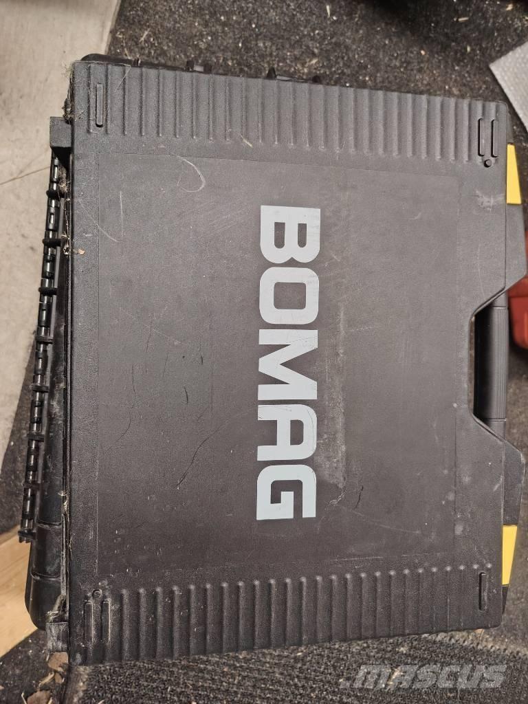 Bomag BW 216 D-4i Walce jednobębnowe