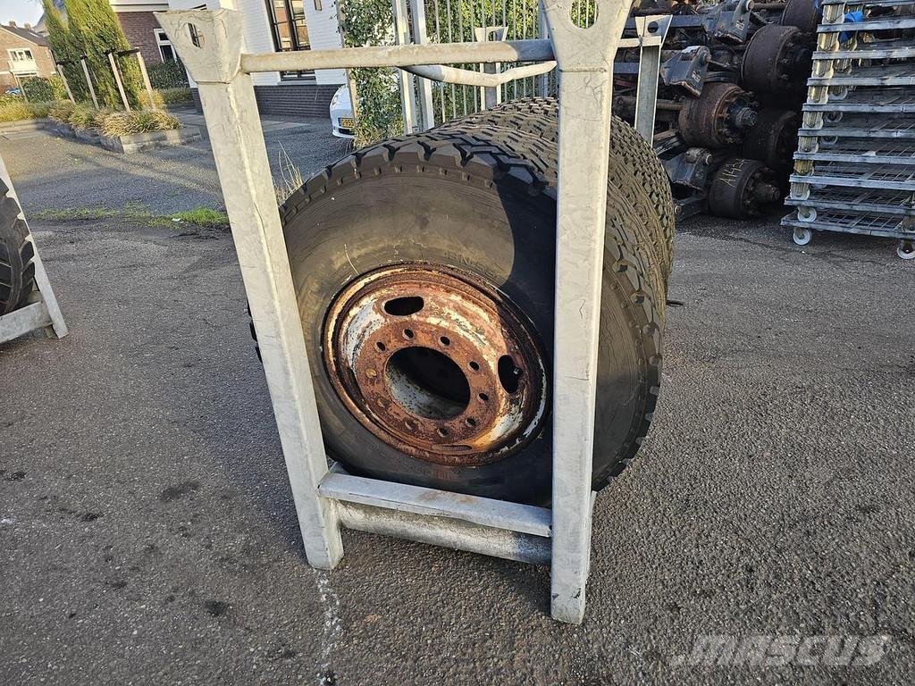  Several 1000 X 20 Przyczepy bez zabudowy