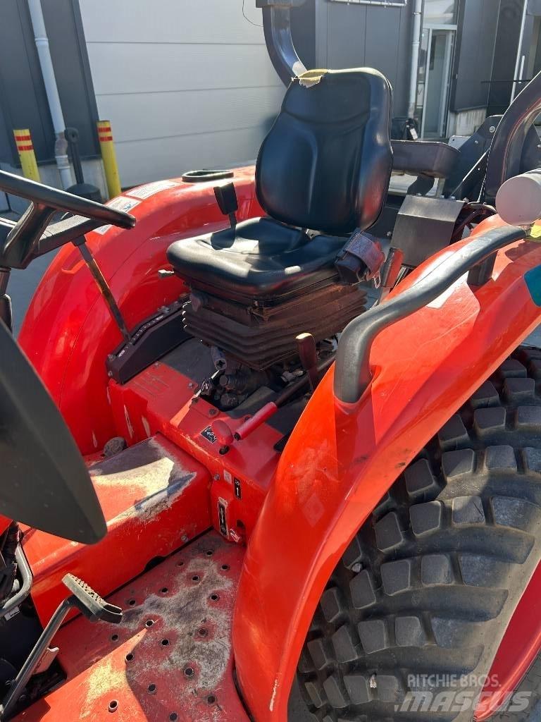 Kubota L1-382 HST Mikrociągniki
