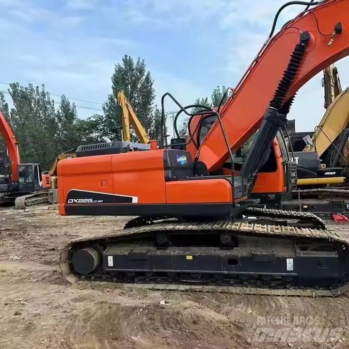 Doosan DX225LC-9C Koparki gąsienicowe