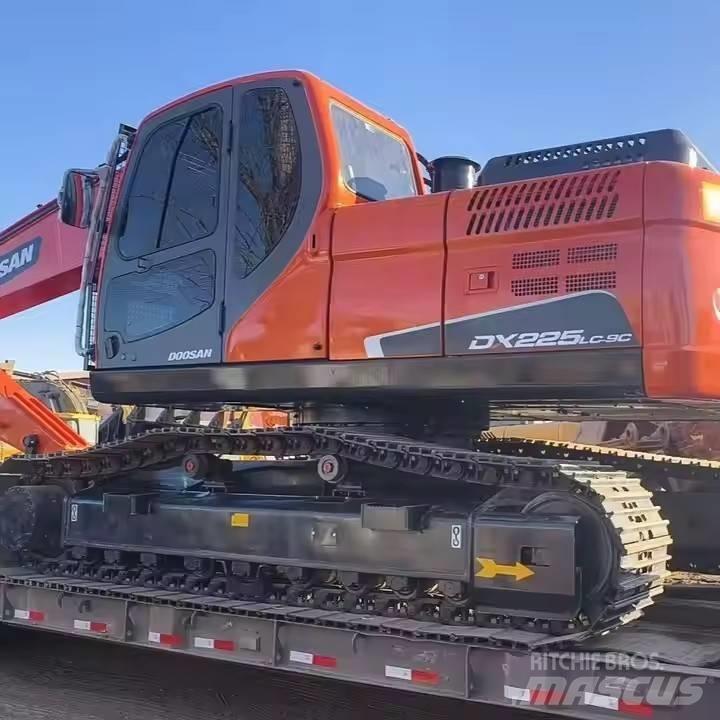 Doosan DX225LC-9C Koparki gąsienicowe
