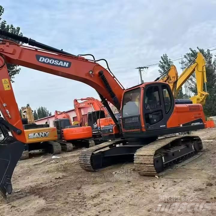 Doosan DX225LC-9C Koparki gąsienicowe