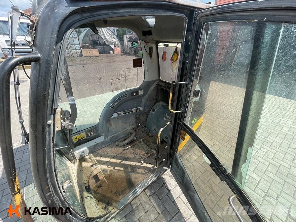 JCB JS130 Cabin Kabiny i wnętrze