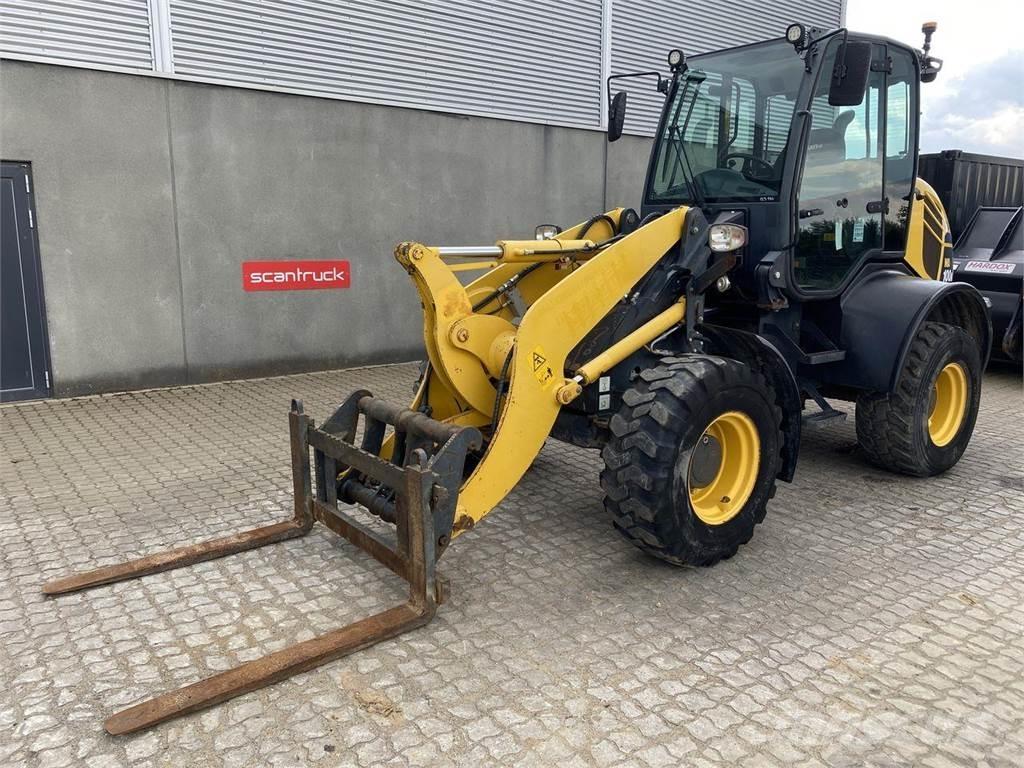 Komatsu WA100-7 Ładowarki wielofunkcyjne