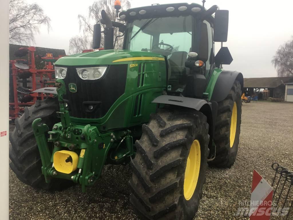 John Deere 6250R Ciągniki rolnicze