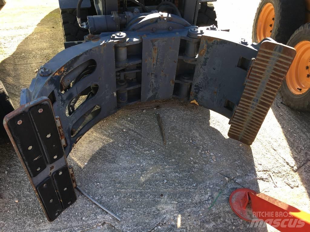 Komatsu RSA302 Chwytak do roll papieru