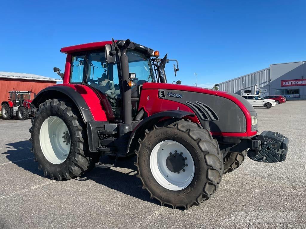 Valtra T 153 Versu Ciągniki rolnicze