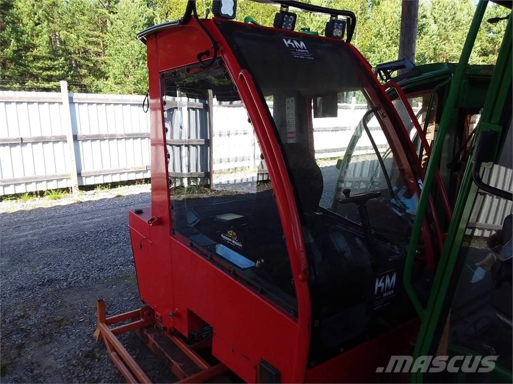 Komatsu 951 Kabiny i wnętrze