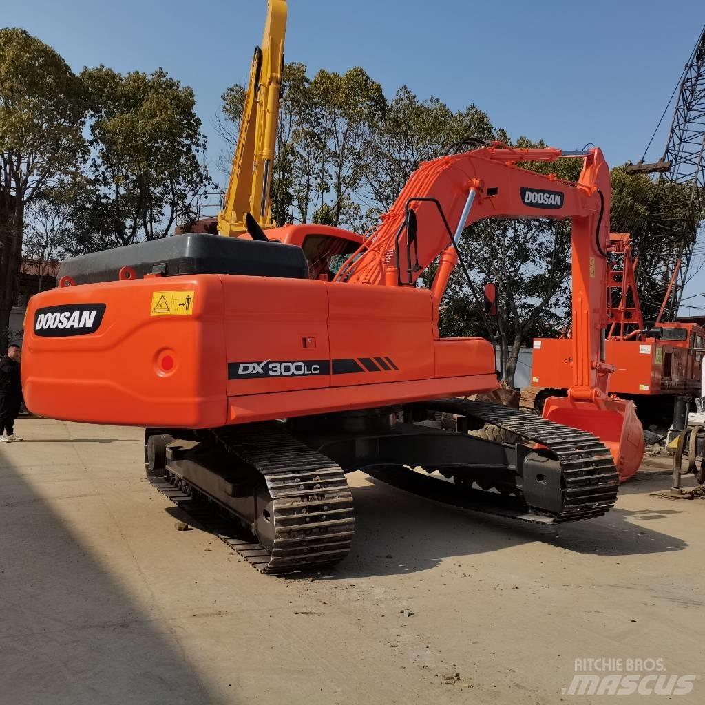 Doosan DX 300 LC Koparki gąsienicowe