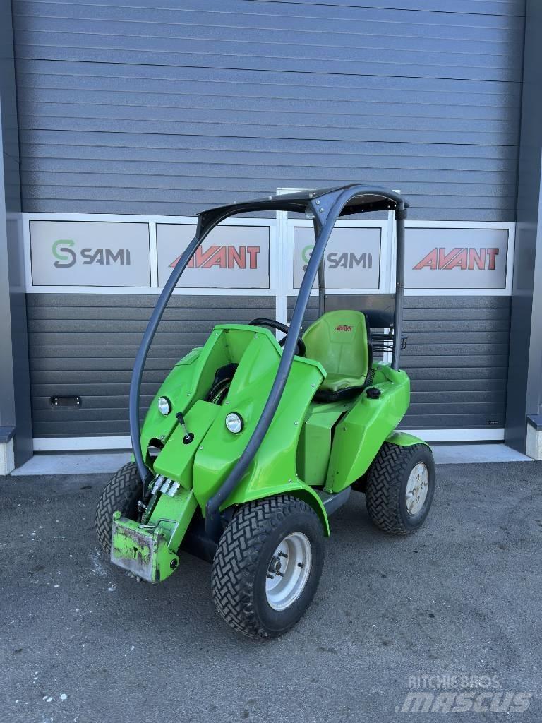Avant 220 Ładowarki burtowe