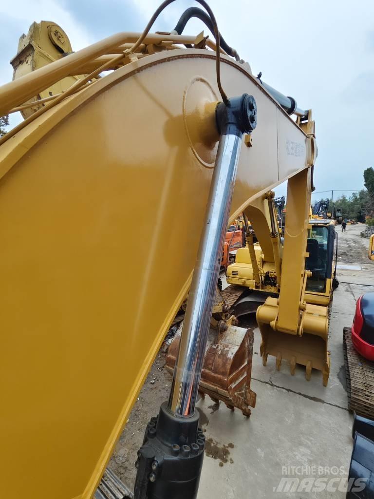 CAT 320 D Koparki gąsienicowe