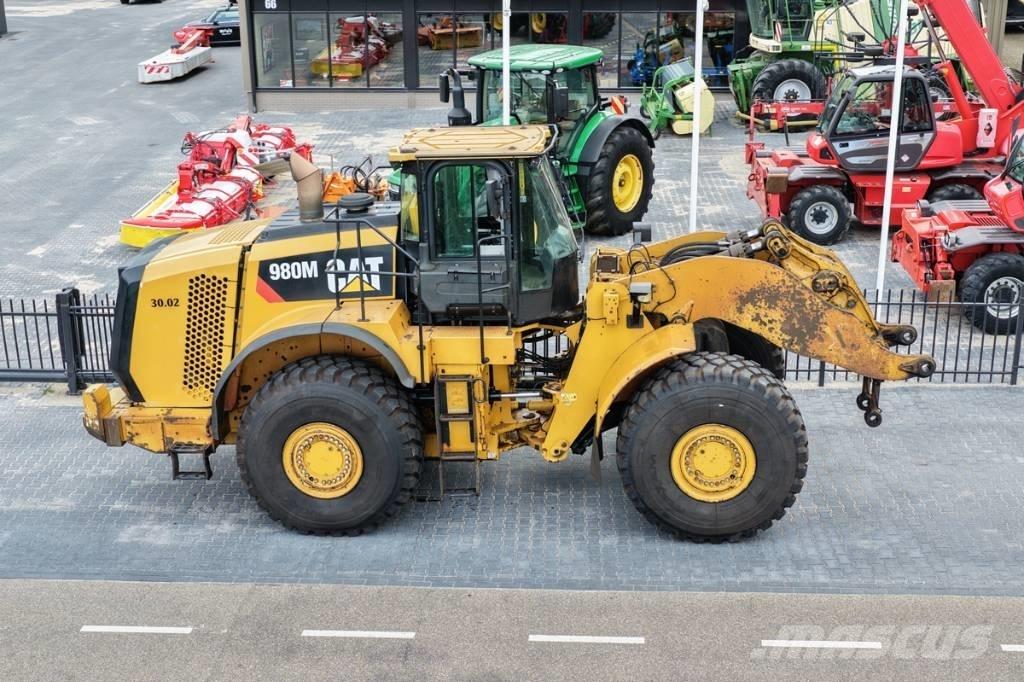 CAT 980M shovel + Bak Ładowarki kołowe