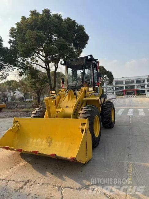 Komatsu WA 100 Ładowarki kołowe