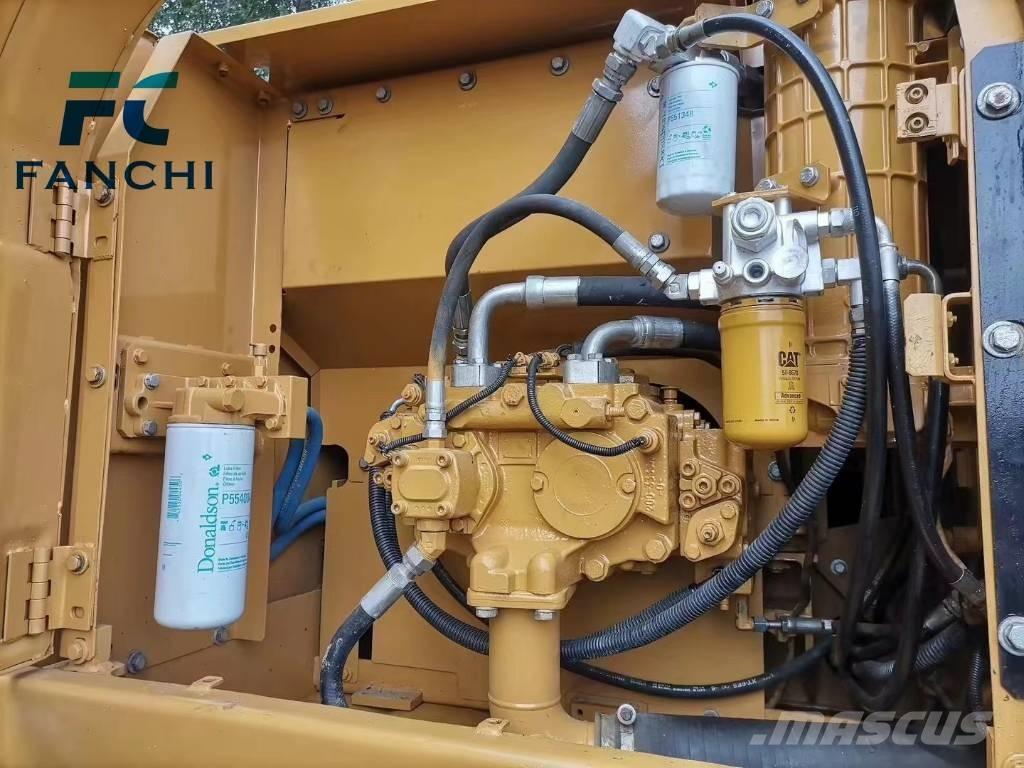 CAT 320 D Koparki gąsienicowe