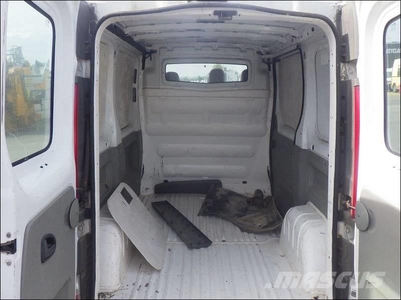 Renault Trafic 2 Samochody dostawcze ze skrzynią zamkniętą