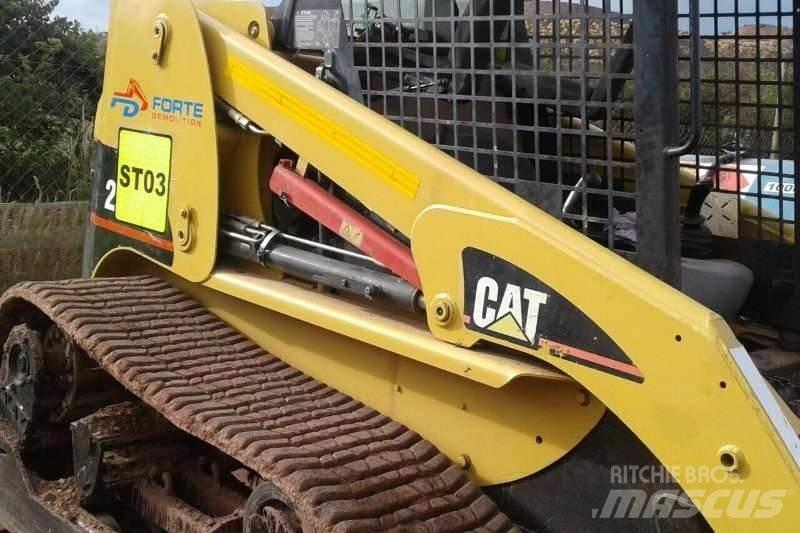 CAT Bobcat Inne