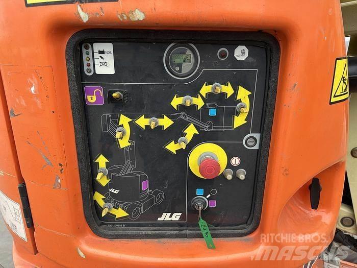 JLG E300AJP Inne podnośniki