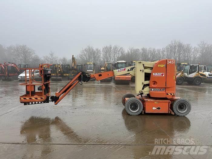 JLG E300AJP Inne podnośniki