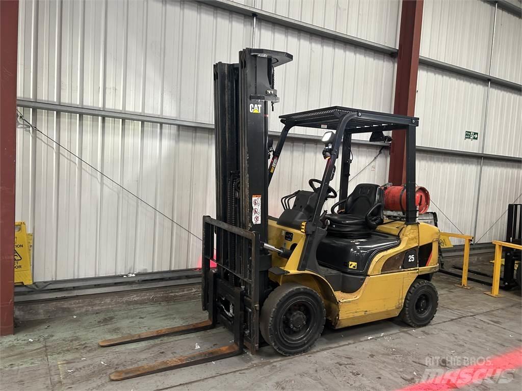 CAT GP25NT Wózki LPG