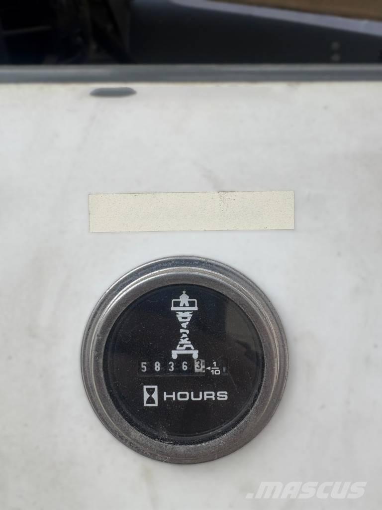 SkyJack SJ 66 T Podnośniki teleskopowe