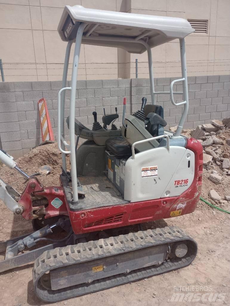 Takeuchi TB216RA Sprzęt wiertniczy części zamienne i akcesoria