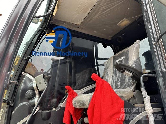 Hyundai R220-9S Koparki gąsienicowe