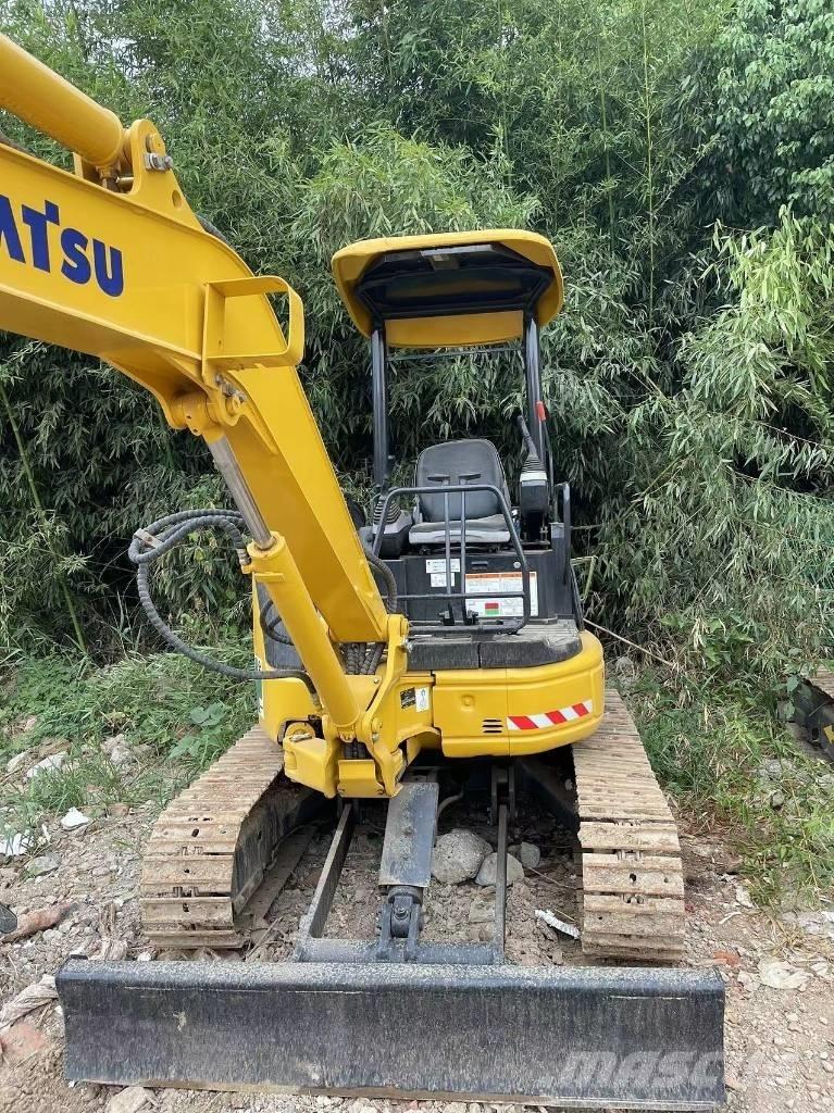 Komatsu PC35 Minikoparki