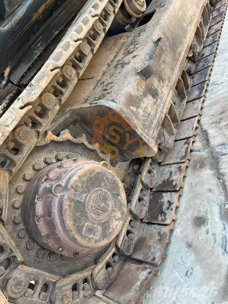 Hyundai Robex 520 VS Koparki gąsienicowe