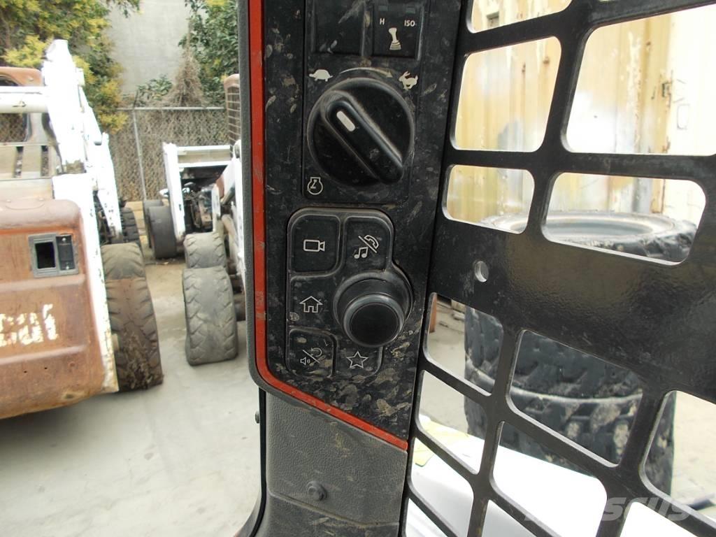 Bobcat T66 Ładowarki burtowe