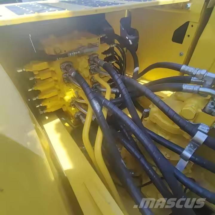 Komatsu PC 270 Koparki gąsienicowe
