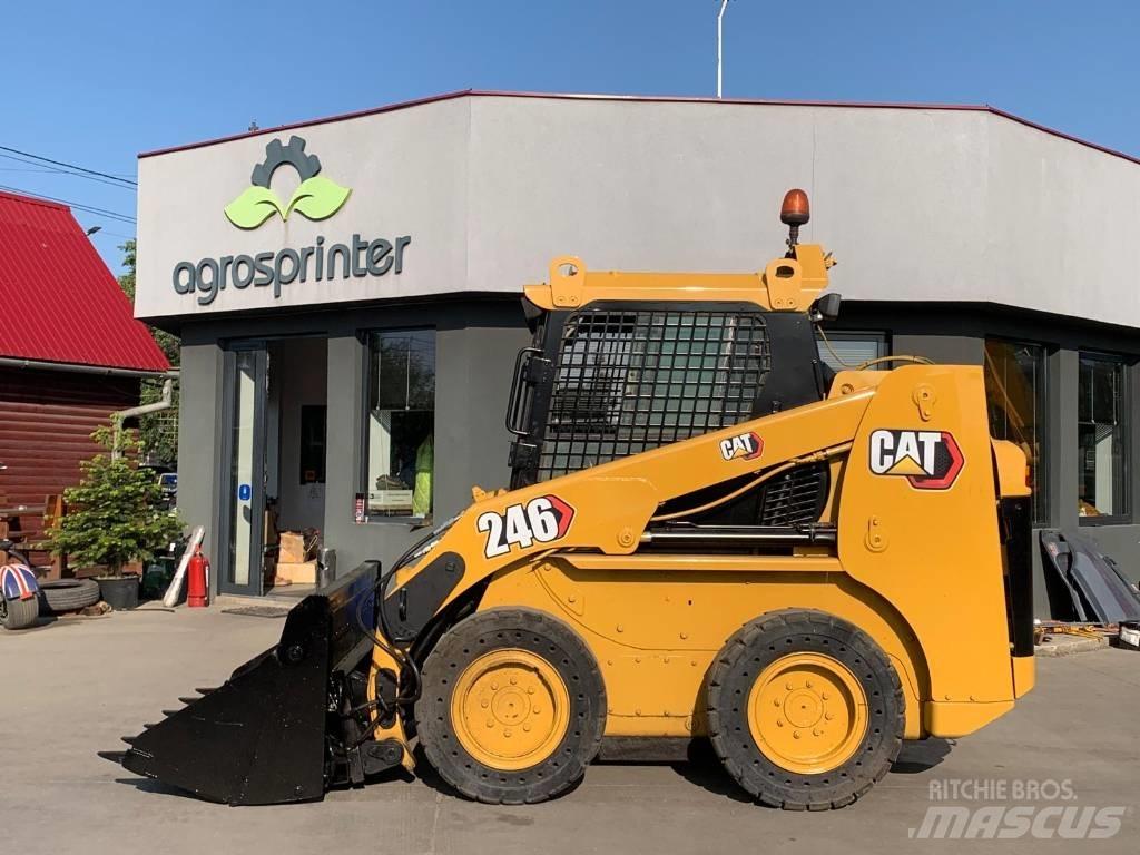 CAT 246 Ładowarki burtowe