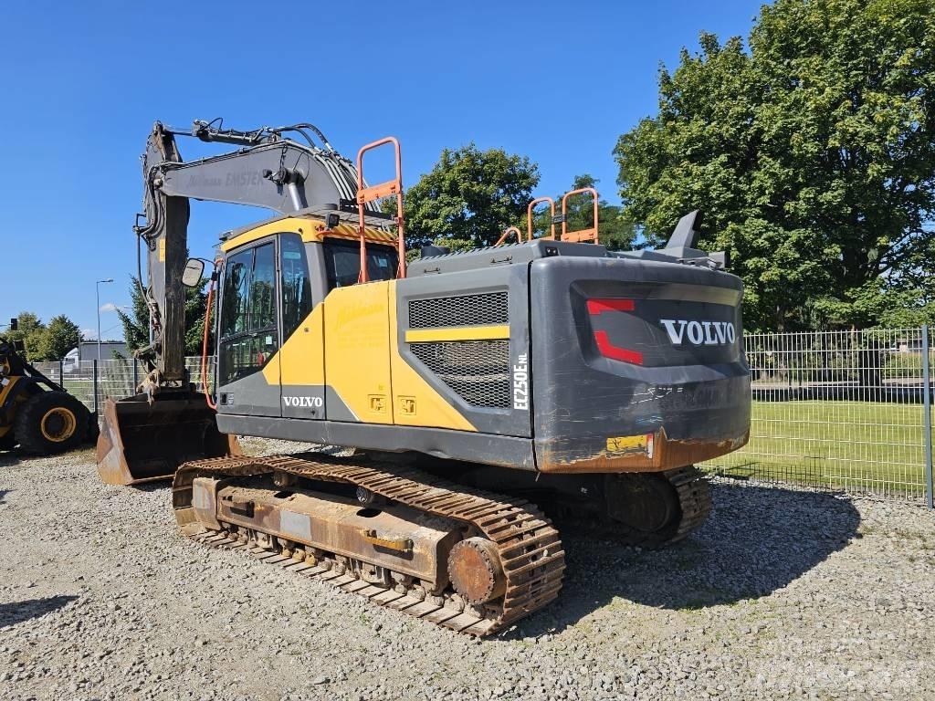 Volvo EC 250 E Koparki gąsienicowe