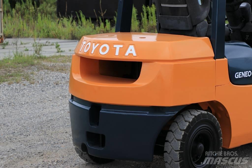 Toyota 7 FD 30 Wózki Diesla