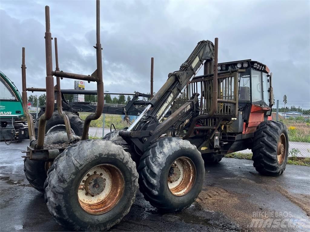 Valmet 836 Forwardery