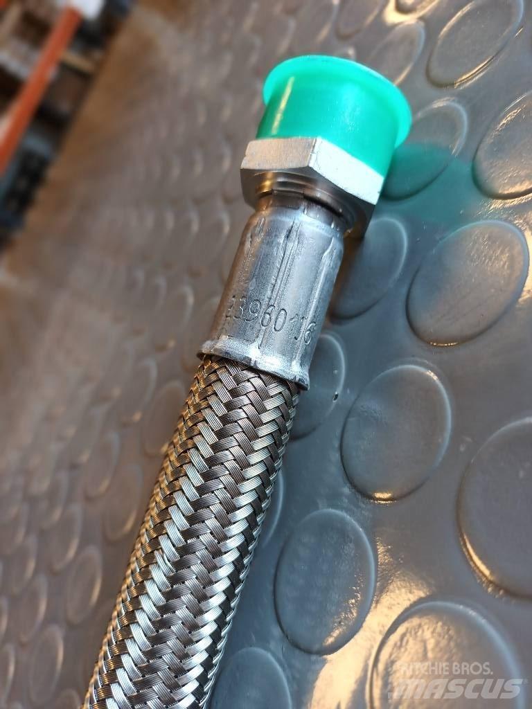 Volvo HOSE 23960136 Transport - Inne