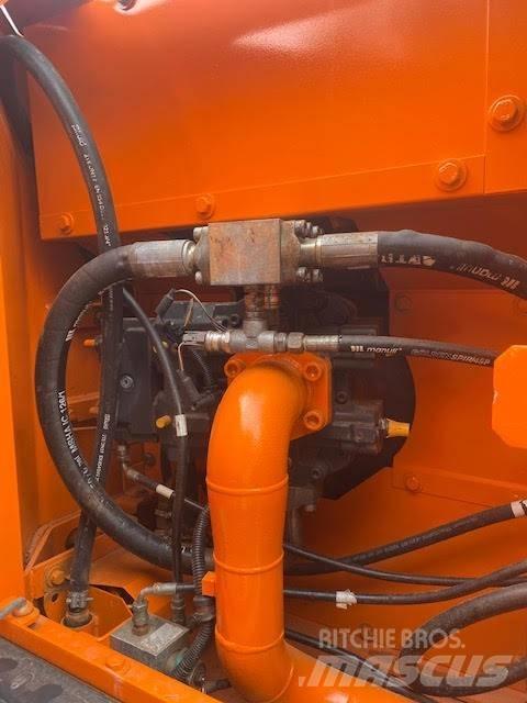 Doosan DX 180 LC Koparki gąsienicowe