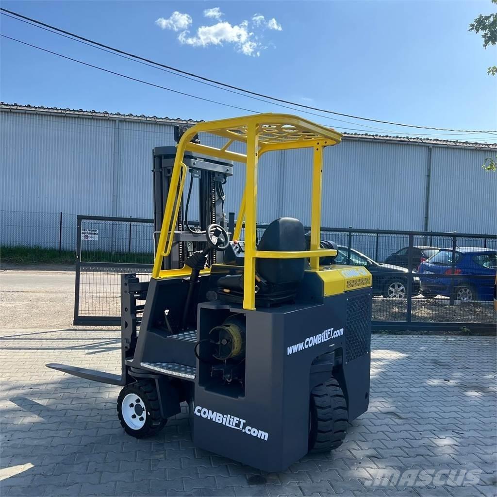 Combilift CBE 3000 Wózki widłowe czterokierunkowe