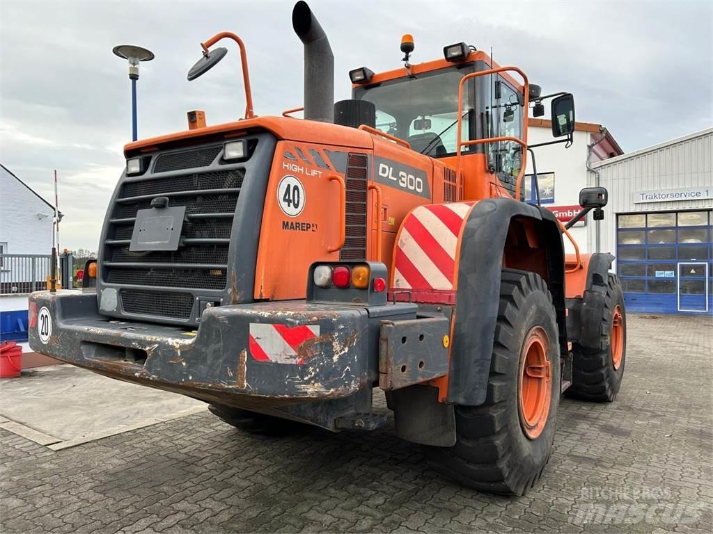Doosan DL 300 Ładowarki kołowe