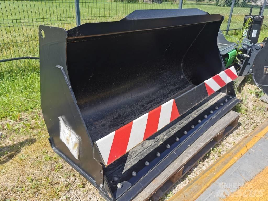 JCB Universals Wysięgniki i ramiona