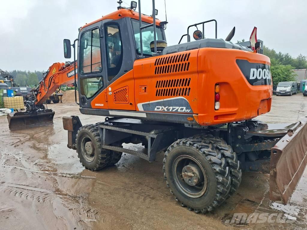 Doosan DX 170 W Koparki kołowe