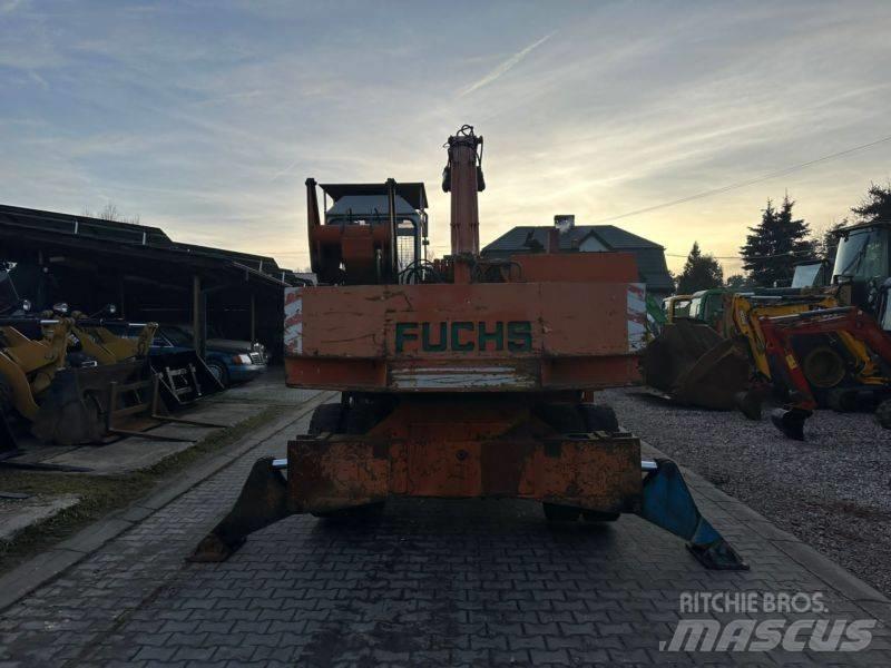 Fuchs FUCHS 714 Koparki przeładunkowe