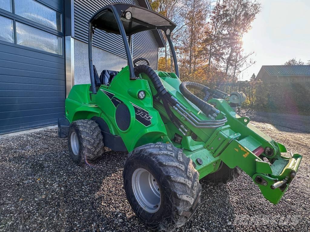 Avant 745 Ładowarki wielofunkcyjne