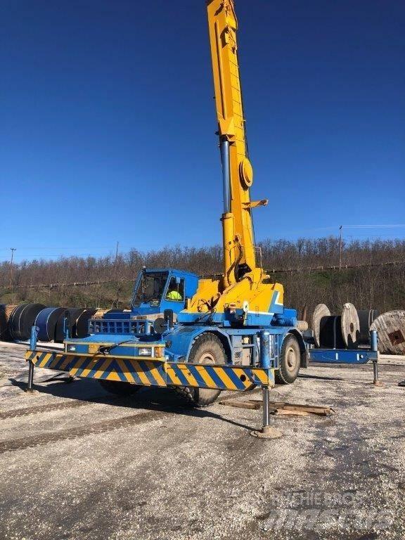 Kobelco RK 450 Żurawie terenowe