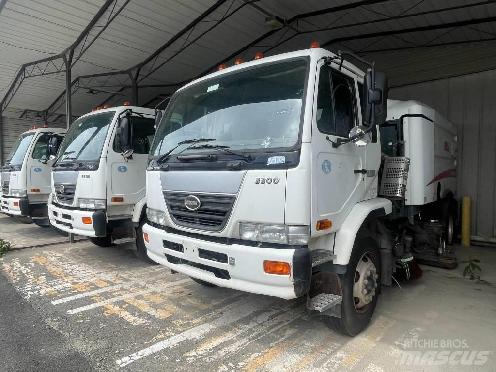 UD 3300 Zamiatarki